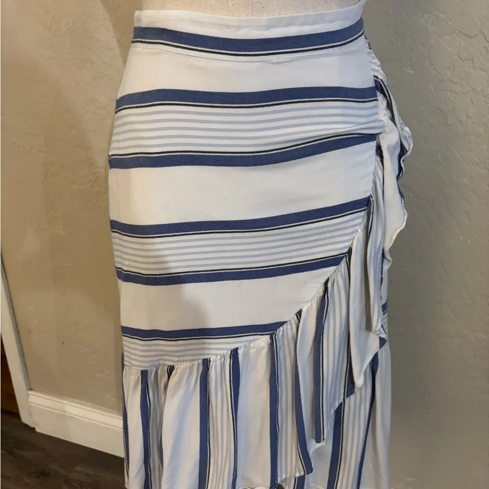 Ann Taylor Loft Striped Blue and White Ruffle Wrap Skirt Sz 0